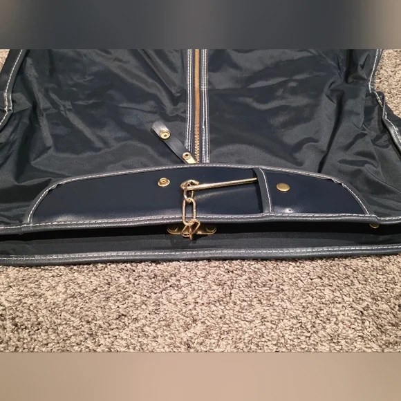Vintage Verdi Garment Luggage-Over The Shoulder- Softshell - Picture 6 of 12